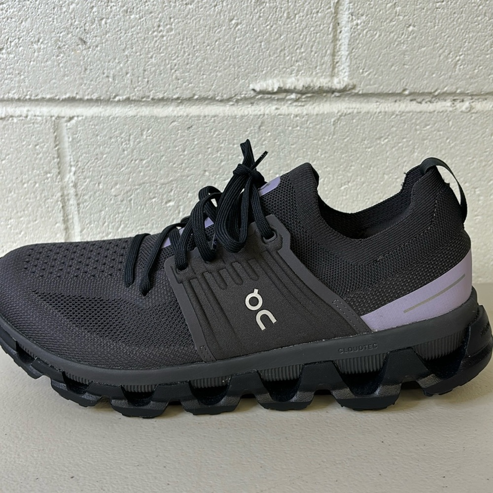 On Running Black and Purple Athletic Shoes left shoe only